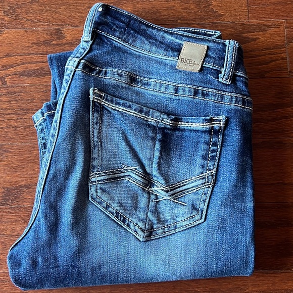 BKE Stella jean 28x35.5 - Picture 1 of 6